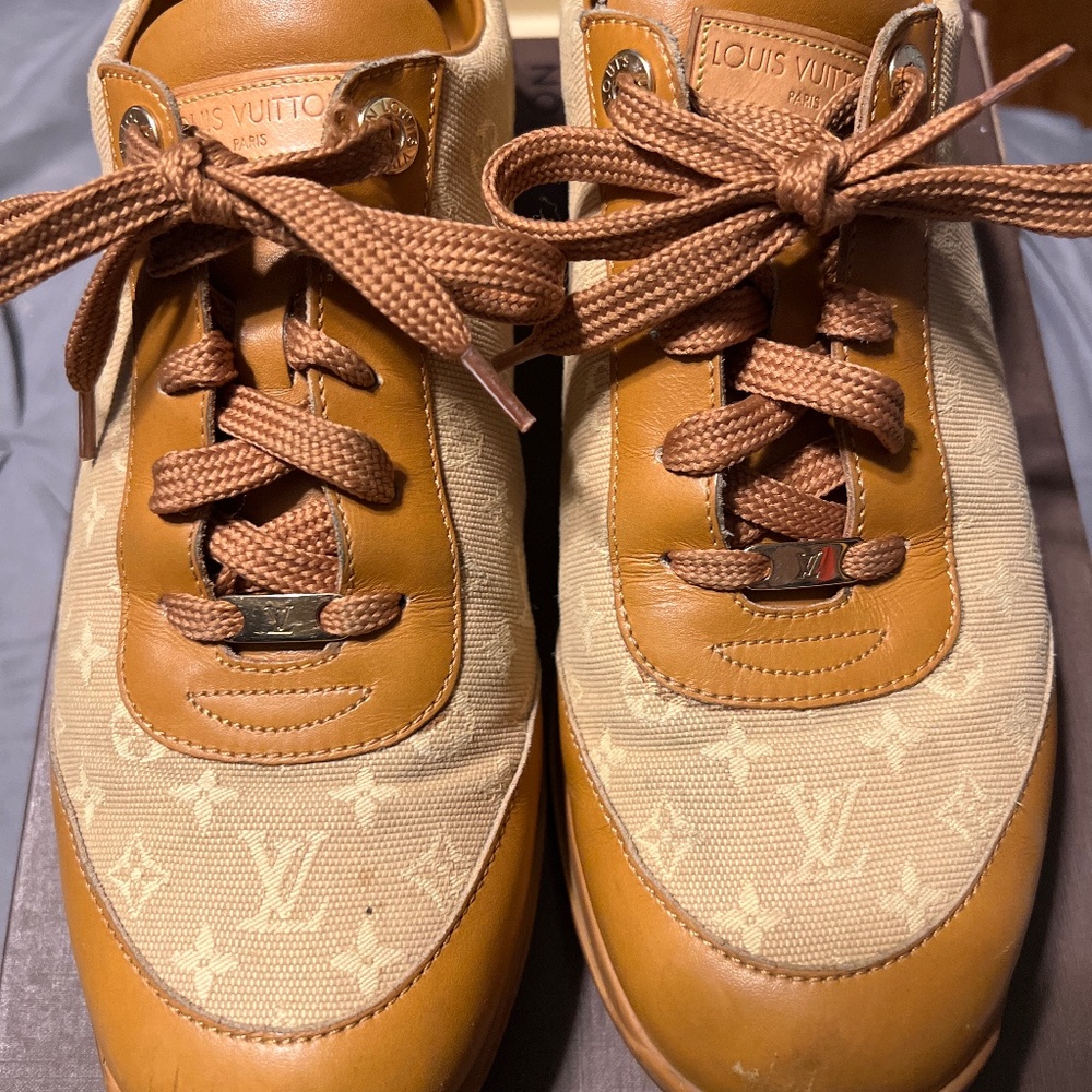 Louis Vuitton Leather Upper Lace Up Athletic Shoes for Women